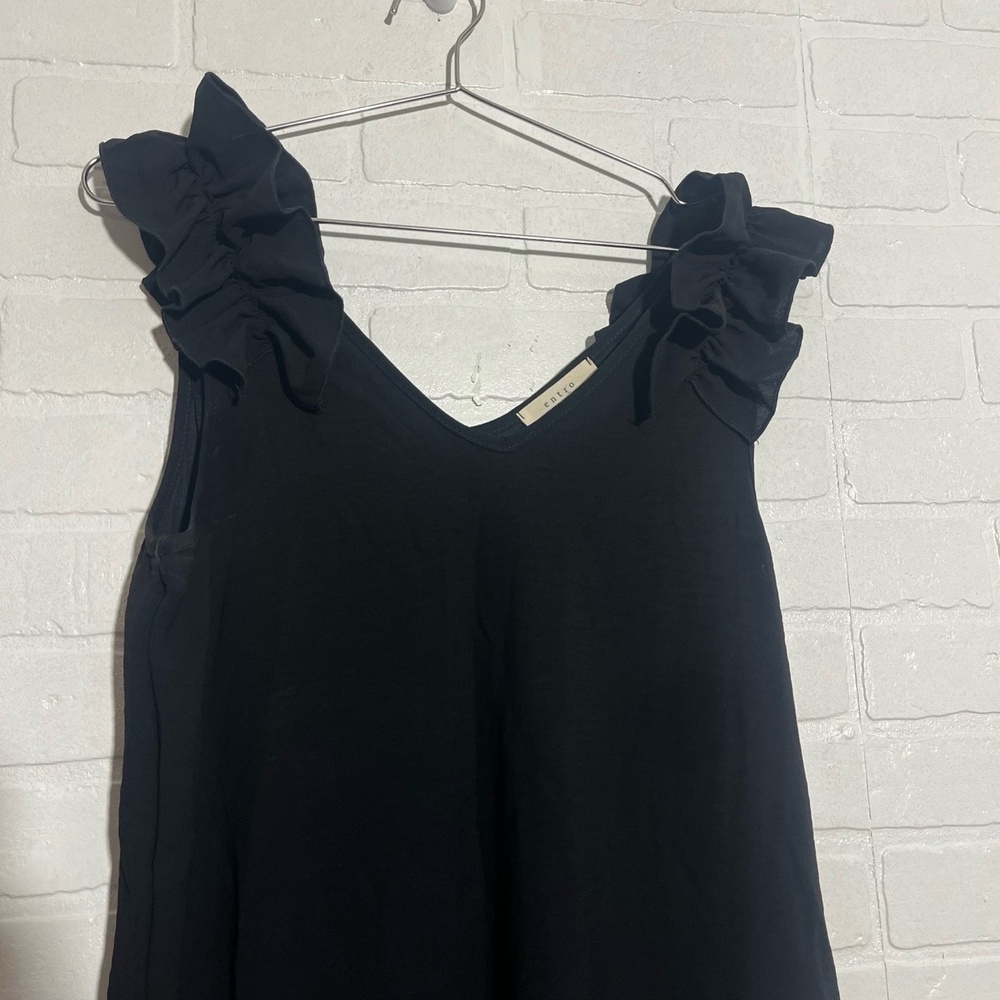 Entro Womens Mini Dress Black Ruffled Cap Sleeves V Neck Chic Medium NWT - Picture 2 of 7